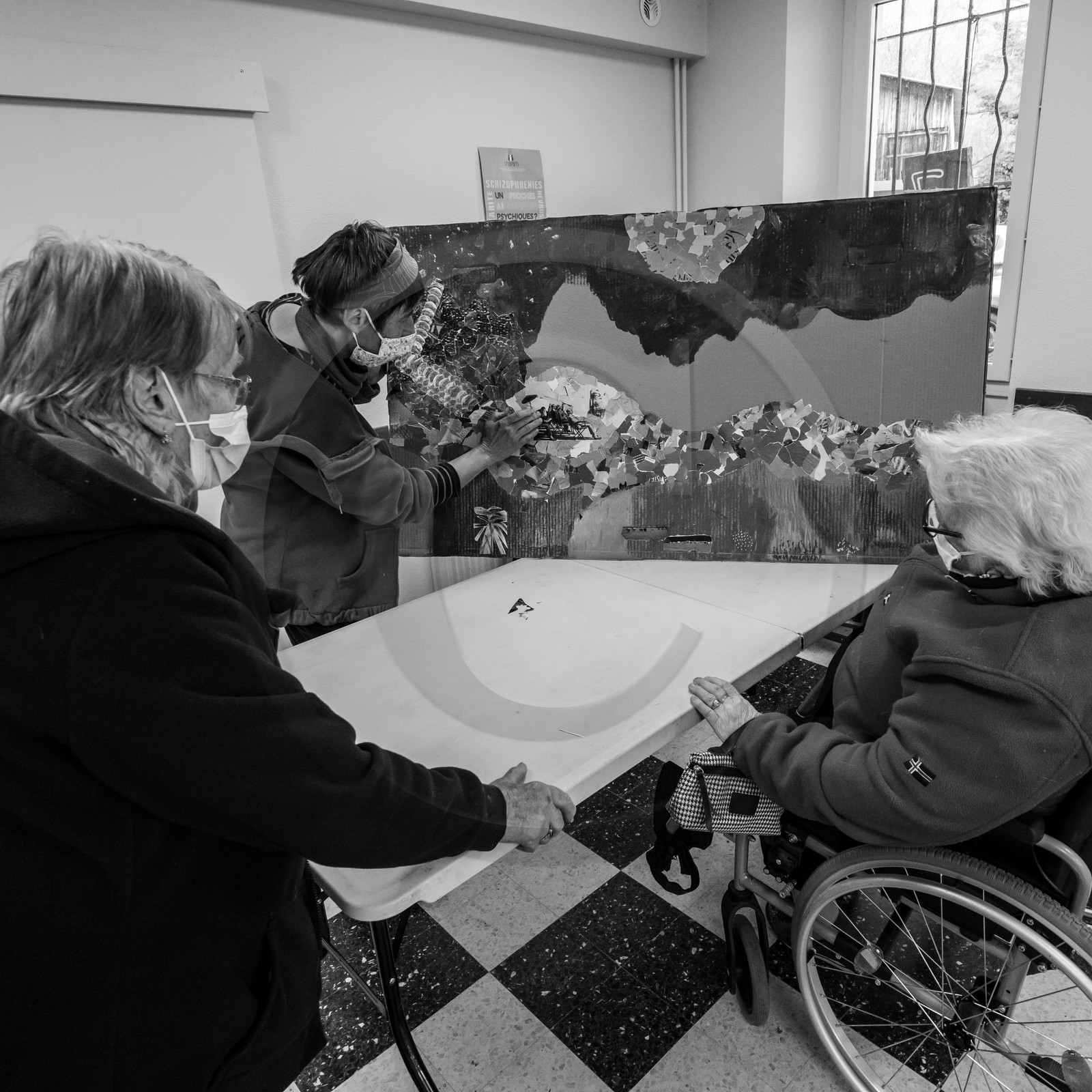 21 avril : jardinage, collages, peinture