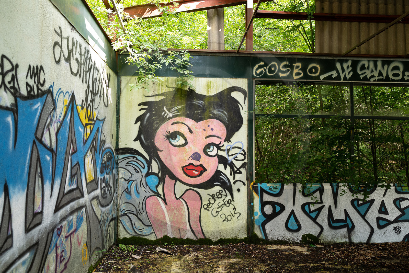 La Piscine de St Léger les Mélèzes La Piscine de St Léger les Mélèzes