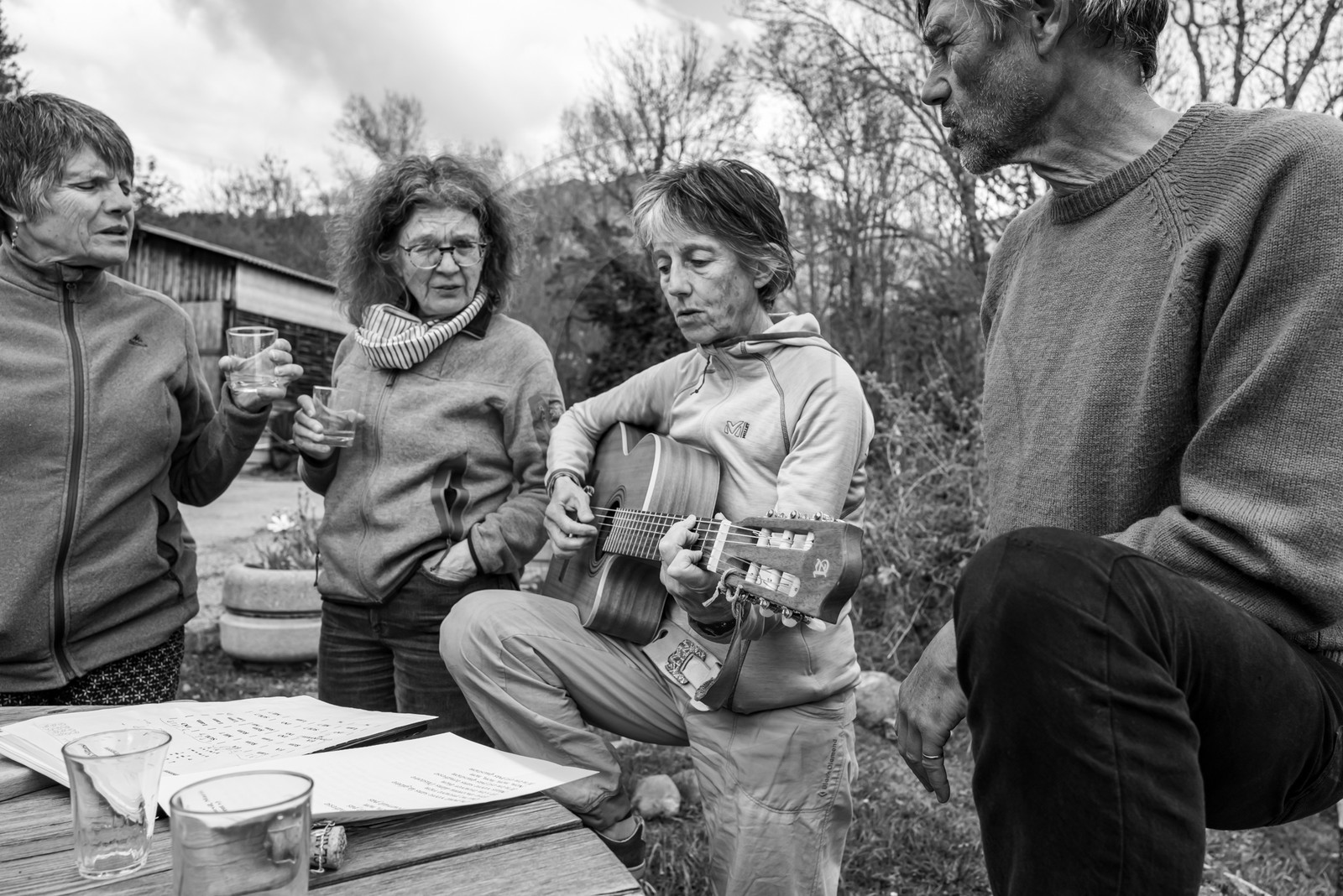 01 mai 2024 : chants, laine et jardinage