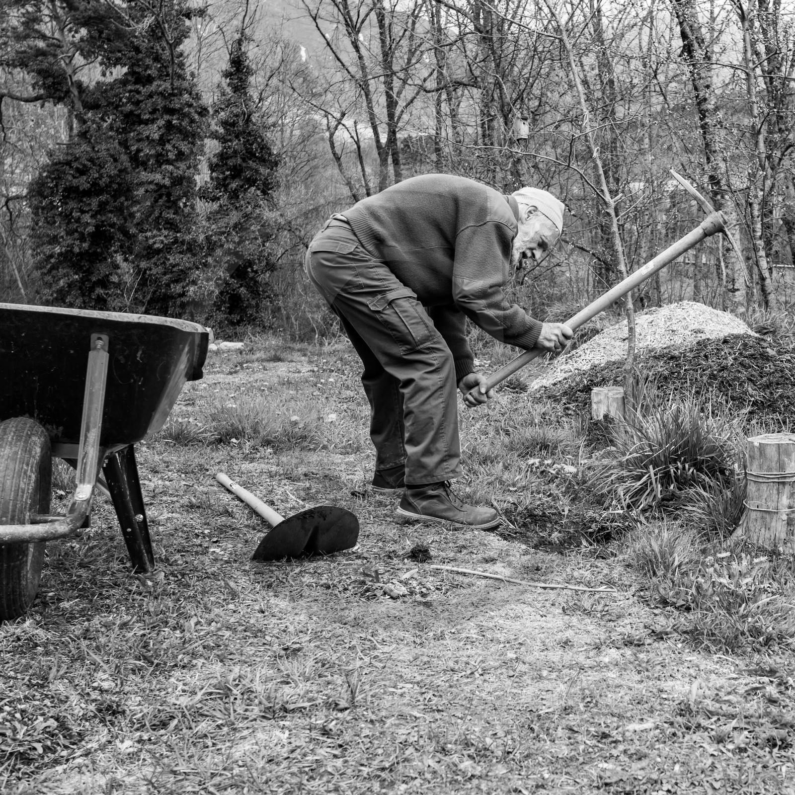 21 avril : jardinage, collages, peinture