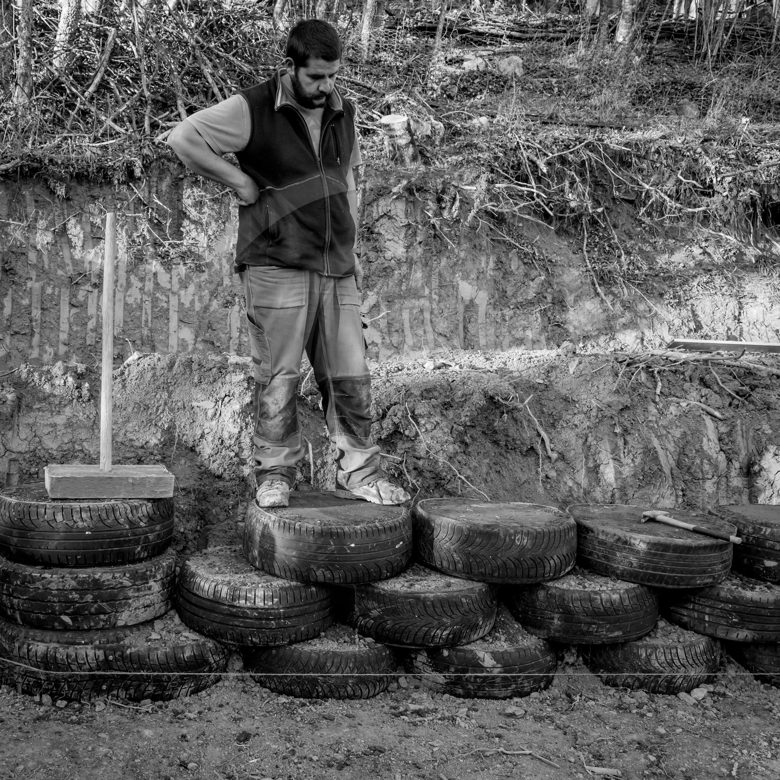 Permaculture - Construction d'une serre bioclimatique semi-enterrée