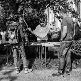 06 juin 2021 : Vide-Jardin et peinture végétale