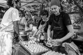 05 juillet 2023 : une cantine et des artistes