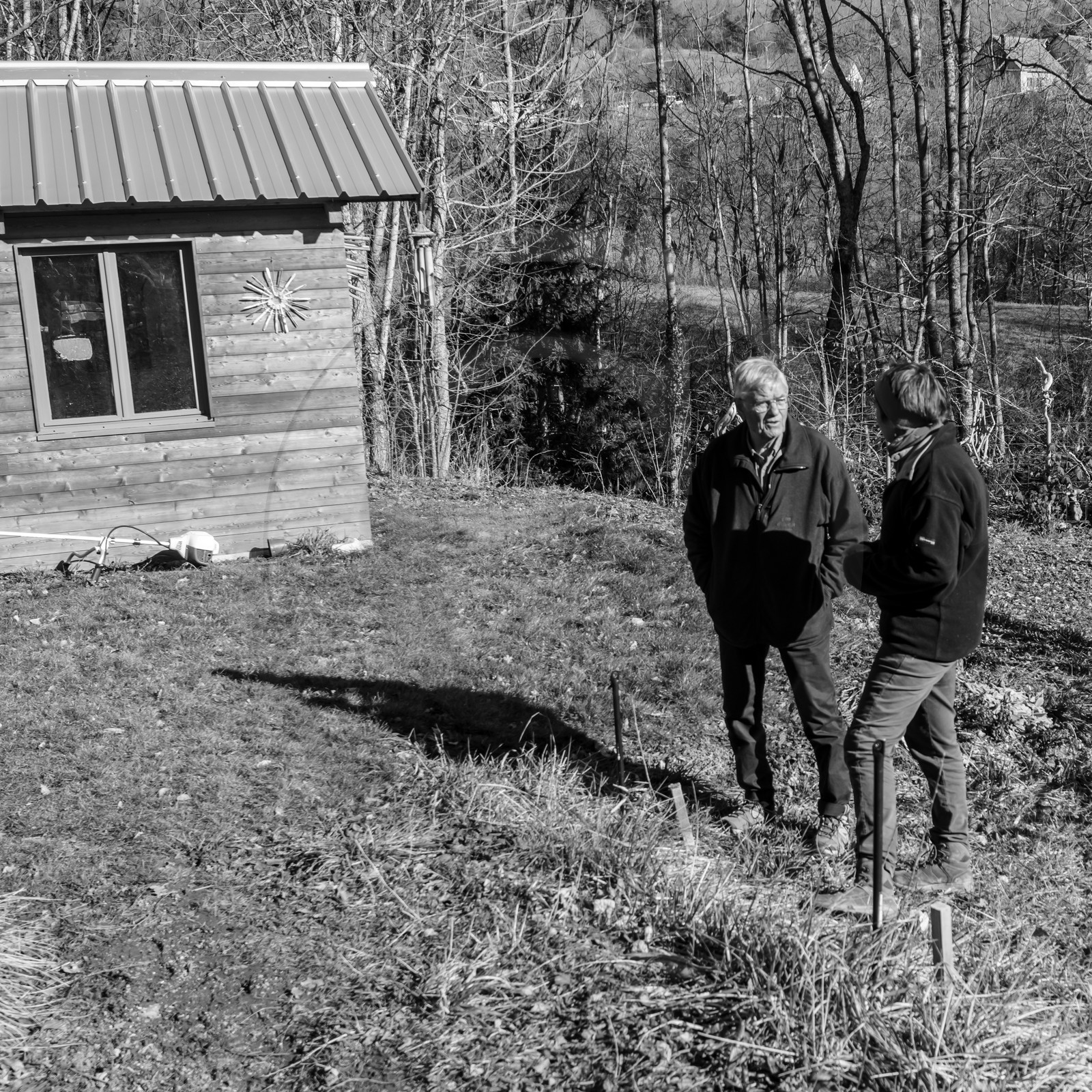 Livraison des tables réalisées par le lycée Poutrain