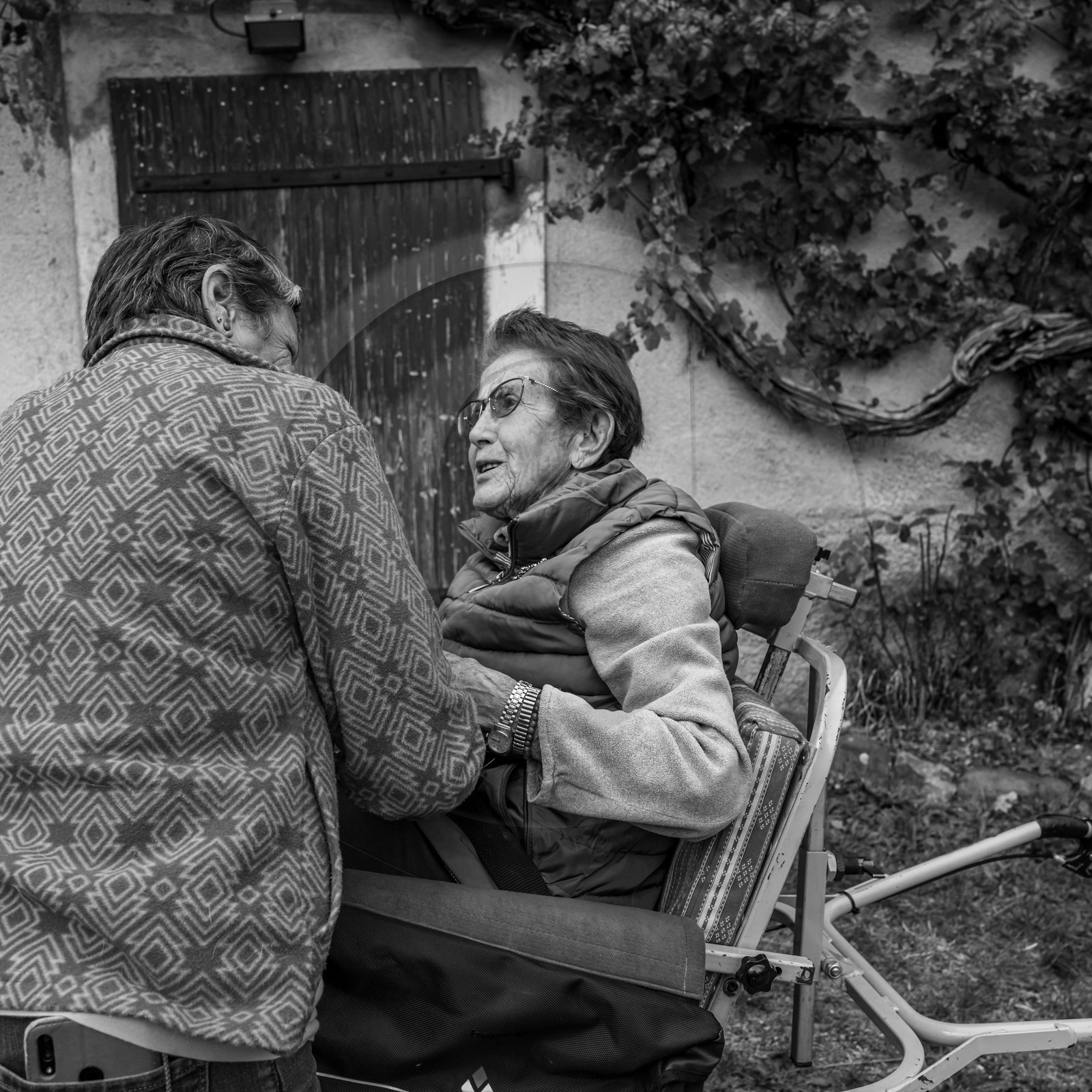 25 septembre 2024 : Promenade en joelette avec Bruno, accompagnateur en montagne et des élèves du lycée Sévigné de Gap