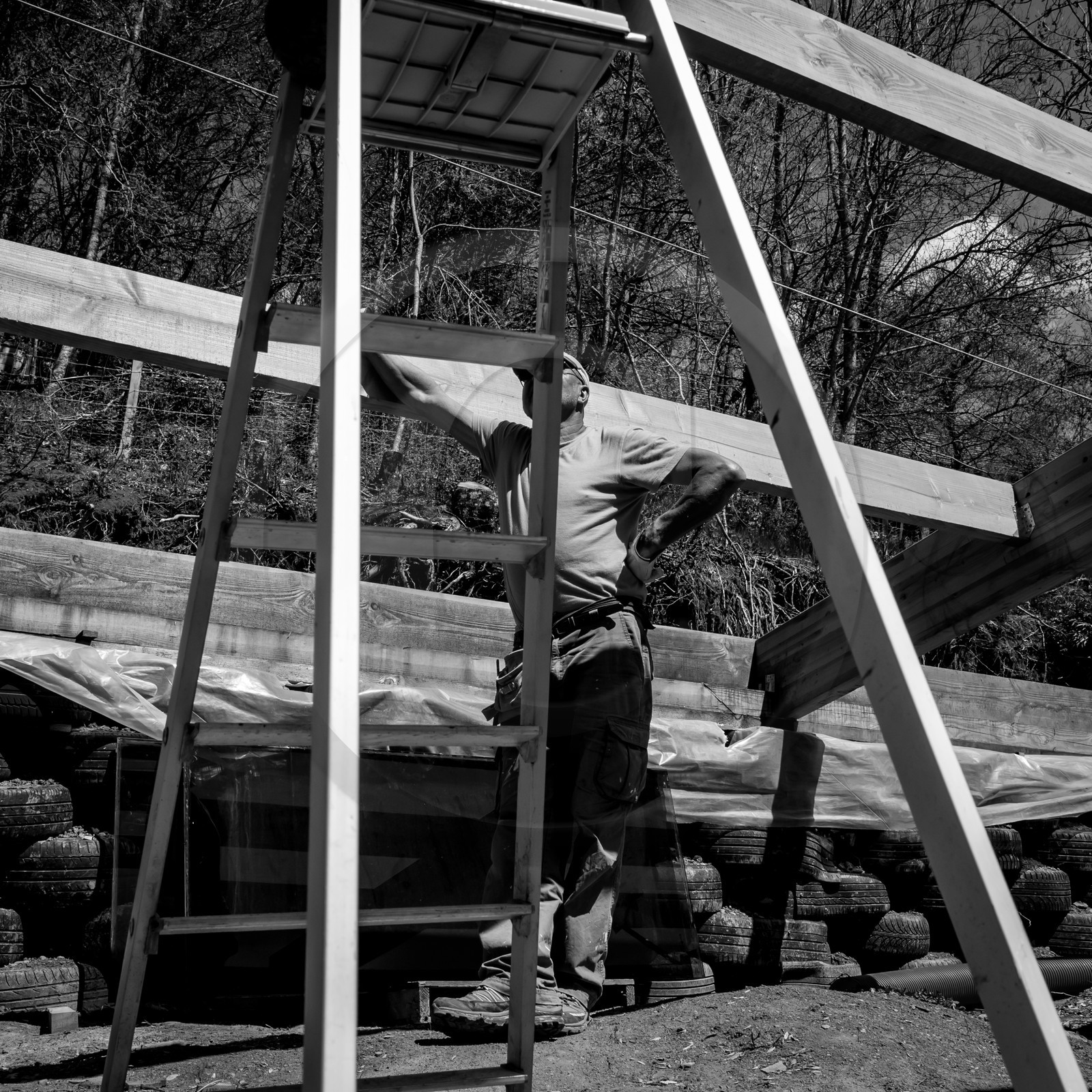 Permaculture - Construction d'une serre bioclimatique semi-enterrée