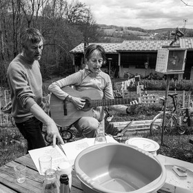 01 mai 2024 : chants, laine et jardinage