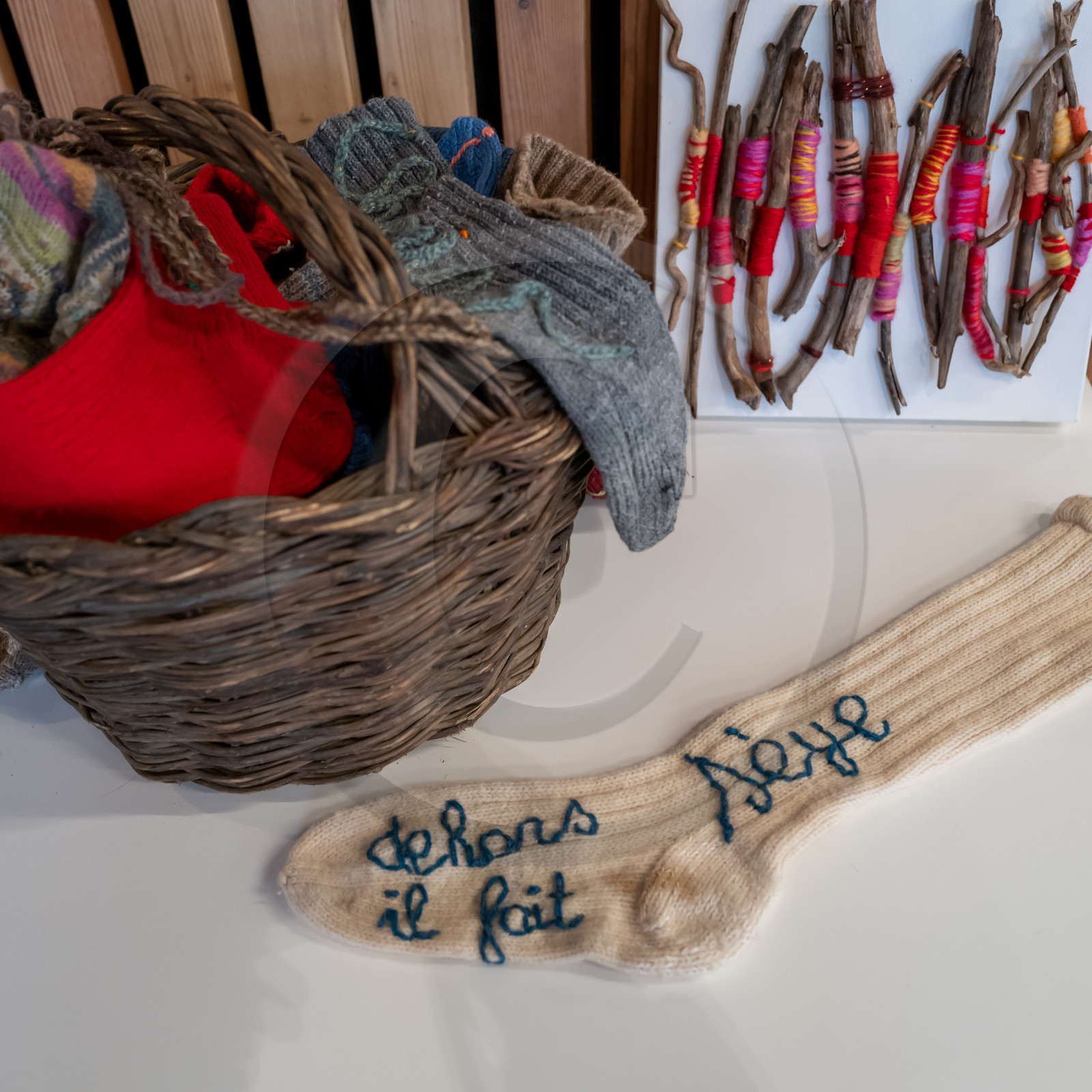 Exposition L comme laine, lien, lieu à la médiathèque de St-Bonnet-en-Champsaur