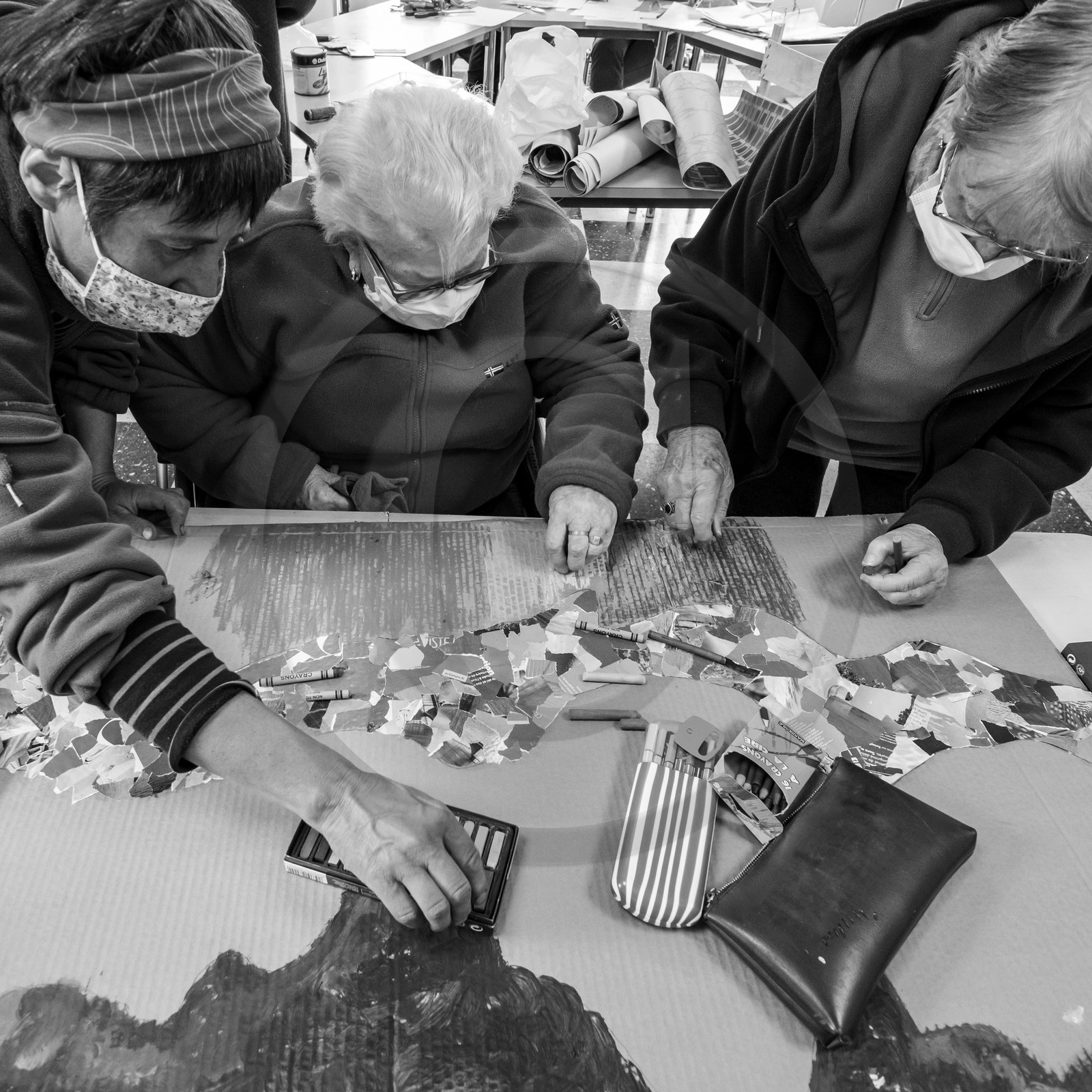 21 avril : jardinage, collages, peinture 21 avril : jardinage, collages, peinture