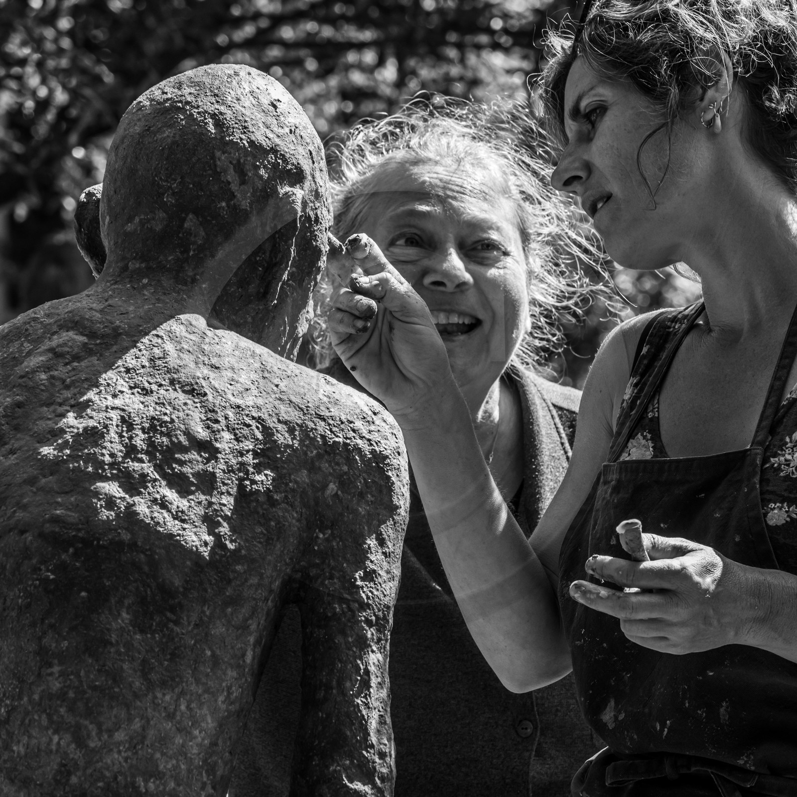 21 aout 2024 : Réalisation de Marcel Joli Coeur, l'homme de l'Ouort avec Barbara Fougnon, artiste plasticienne, et un anniversaire en chansons. 21 aout 2024 : Réalisation de Marcel Joli Coeur, l'homme de l'Ouort avec Barbara Fougnon, artiste plasticienne, et un anniversaire en chansons.