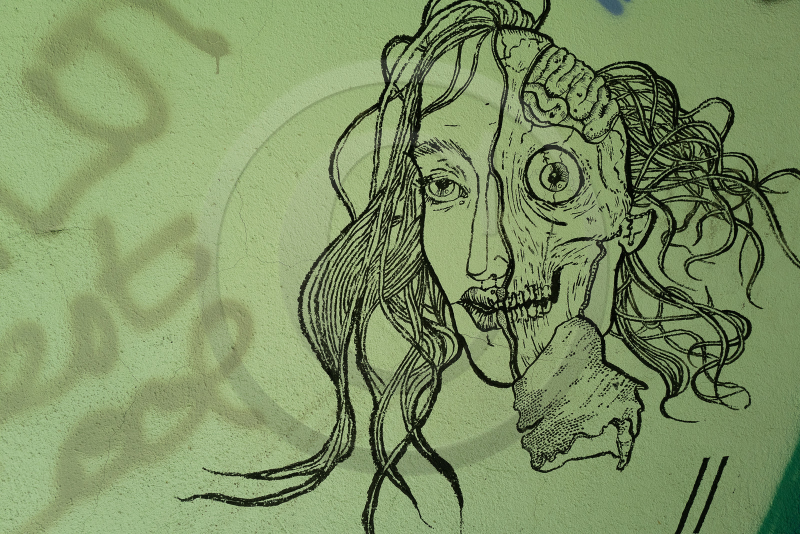 La Piscine de St Léger les Mélèzes La Piscine de St Léger les Mélèzes