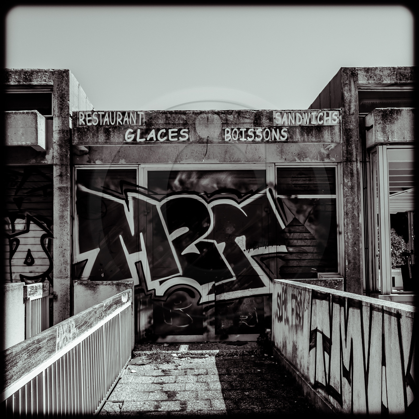 La piscine de Luminy (13) La piscine de Luminy (13)