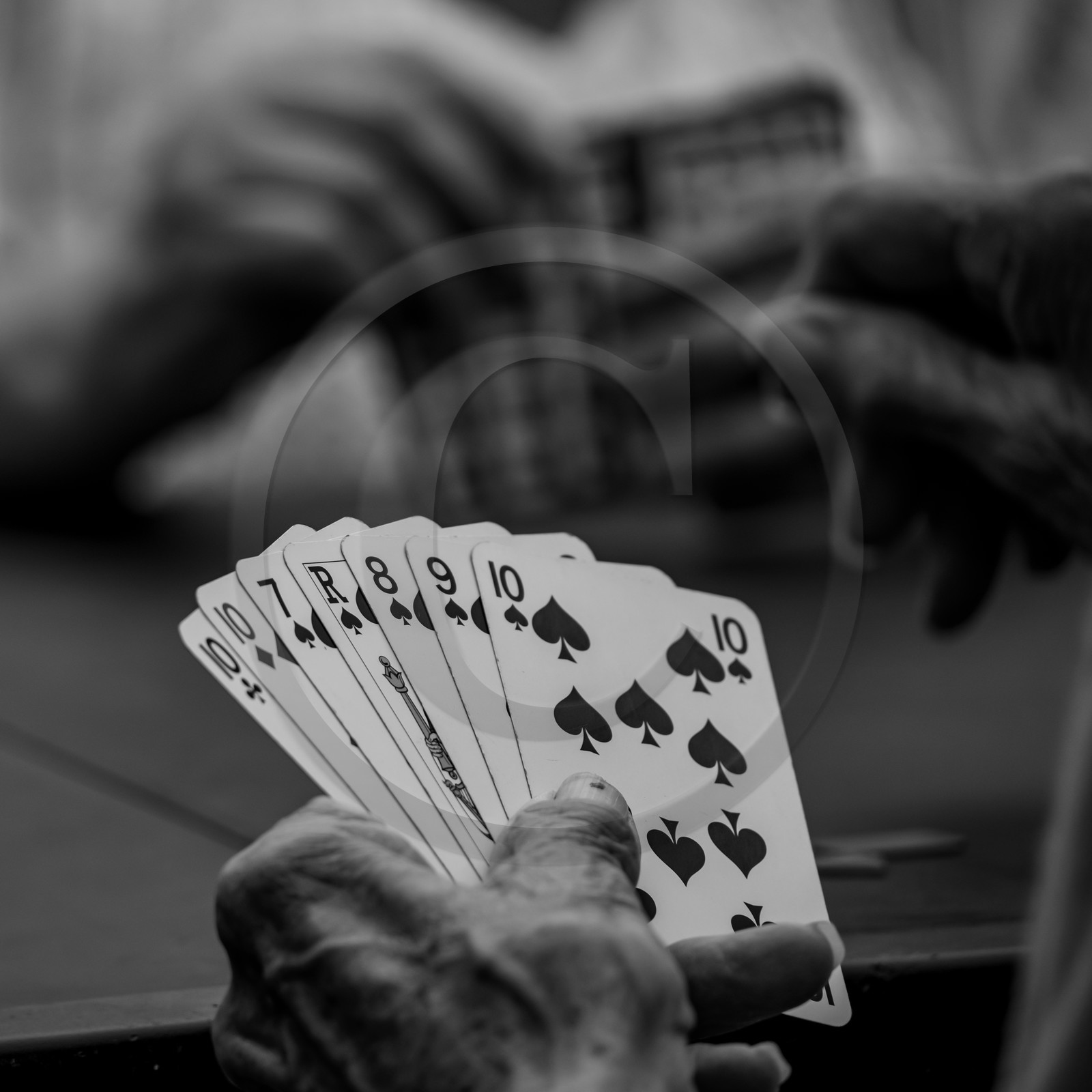 30 juin 2021 : Jardinage, jeux de cartes, masques