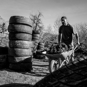 Permaculture - Construction d'une serre bioclimatique semi-enterrée