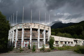 La Piscine de St Léger les Mélèzes