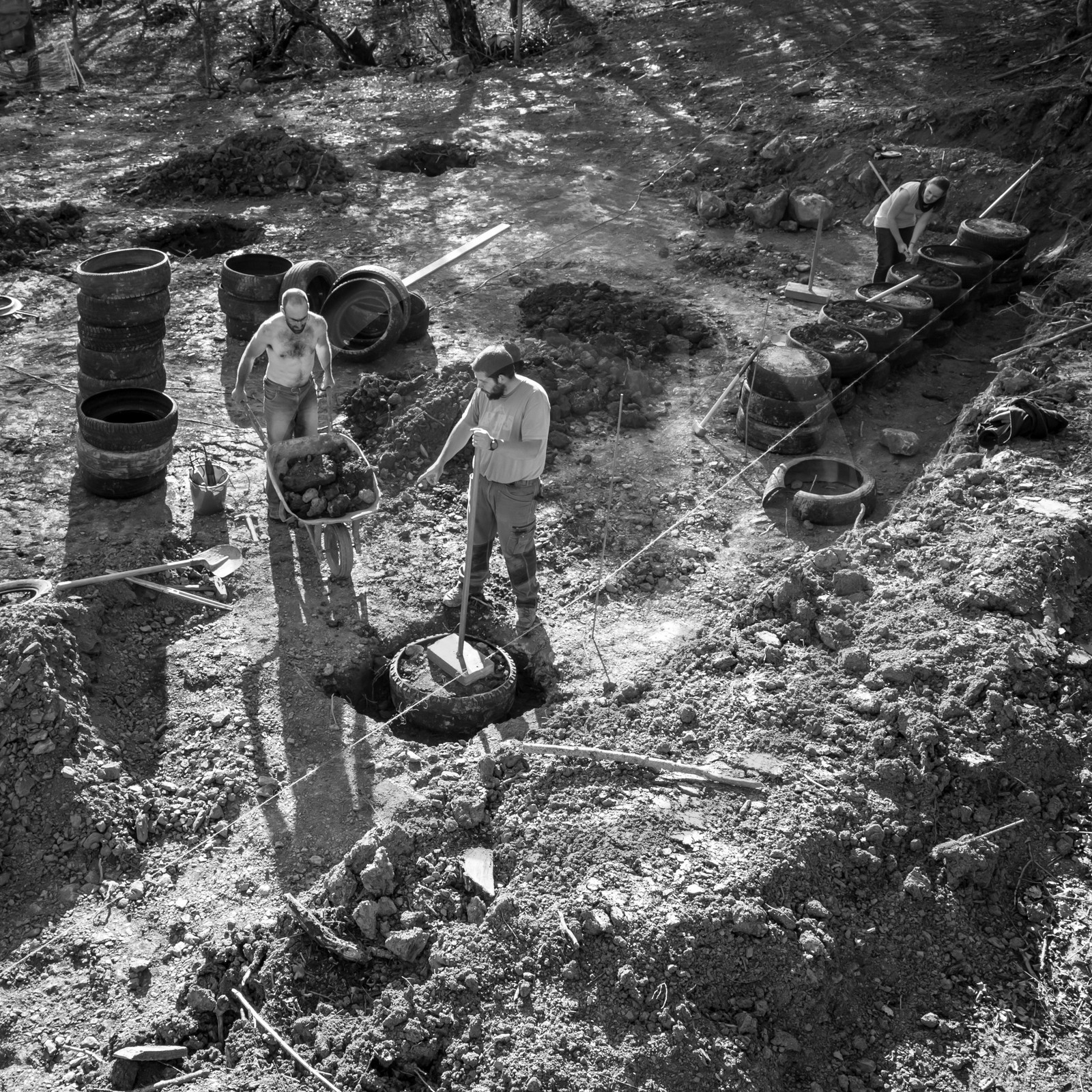 Permaculture - Construction d'une serre bioclimatique semi-enterrée