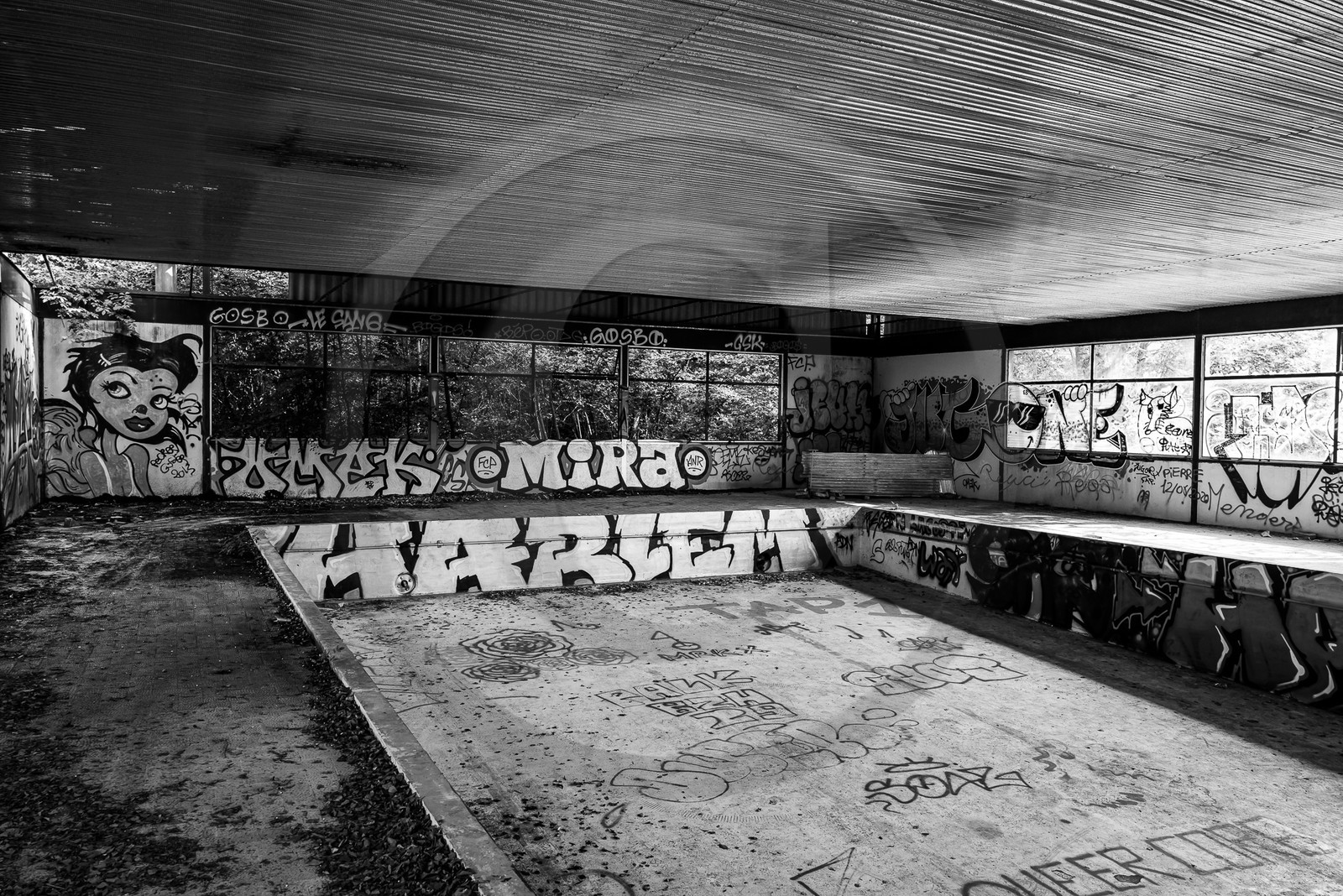 La Piscine de St Léger les Mélèzes La Piscine de St Léger les Mélèzes