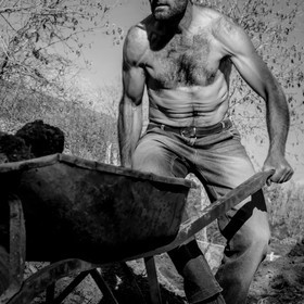 Permaculture - Construction d'une serre bioclimatique semi-enterrée