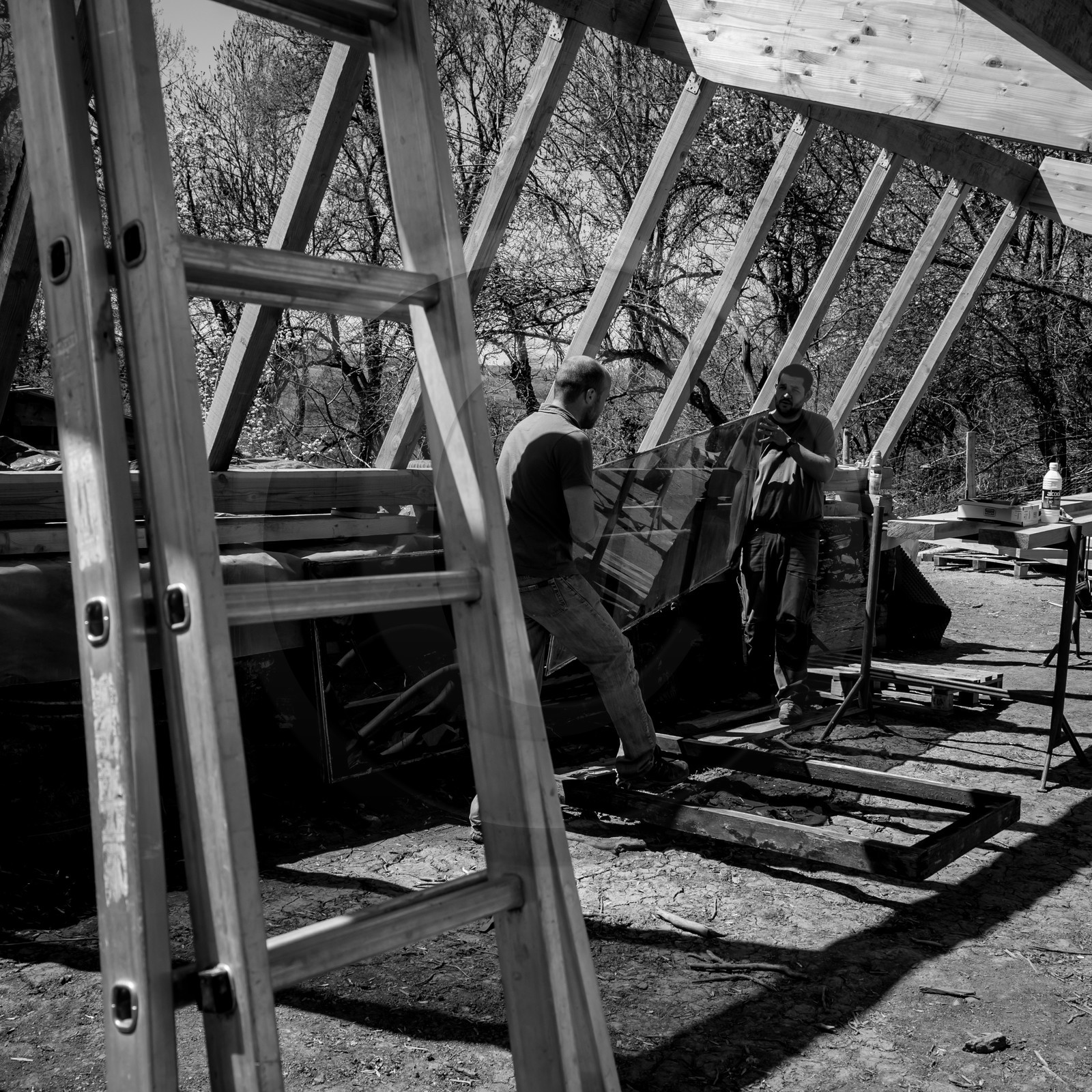 Permaculture - Construction d'une serre bioclimatique semi-enterrée