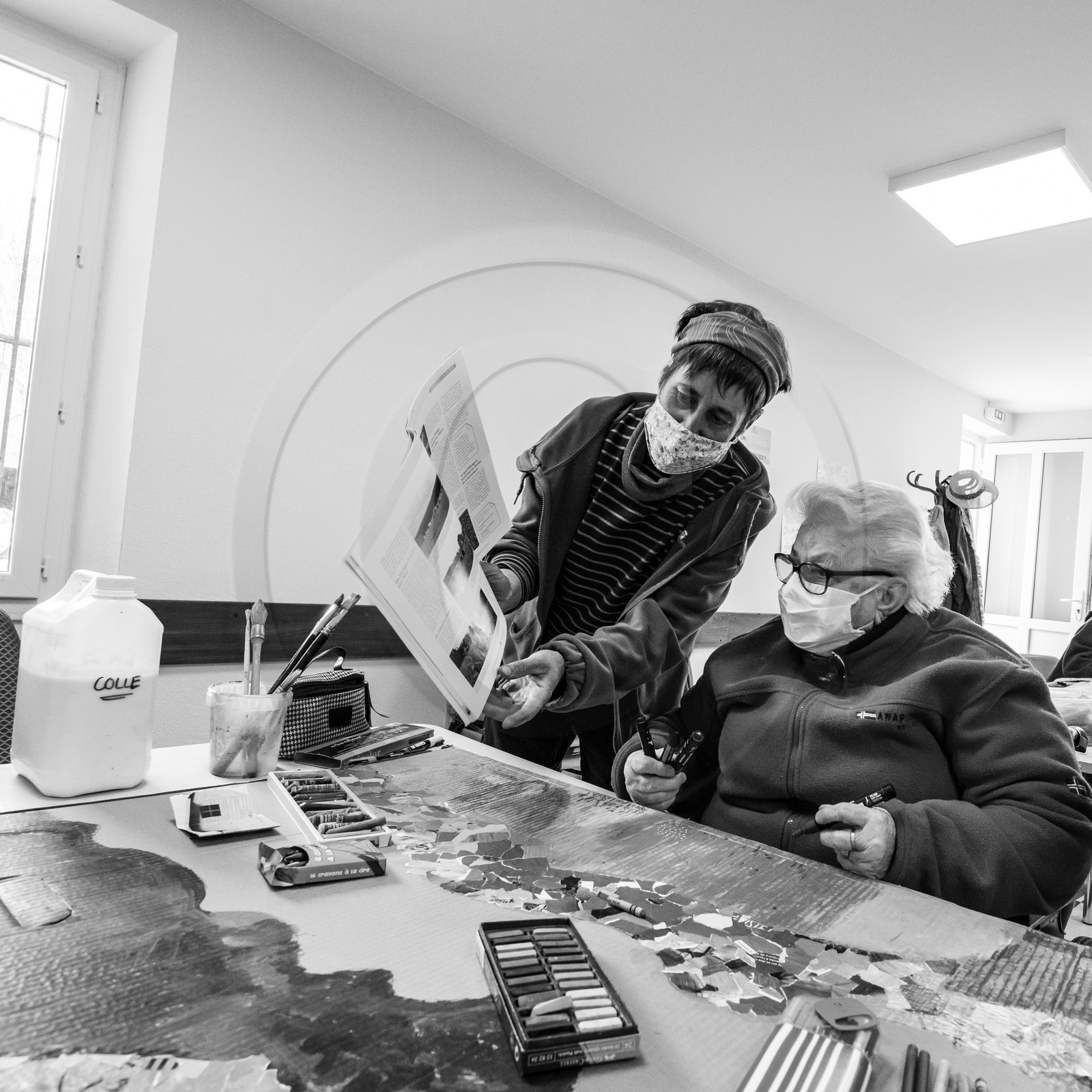 21 avril : jardinage, collages, peinture 21 avril : jardinage, collages, peinture