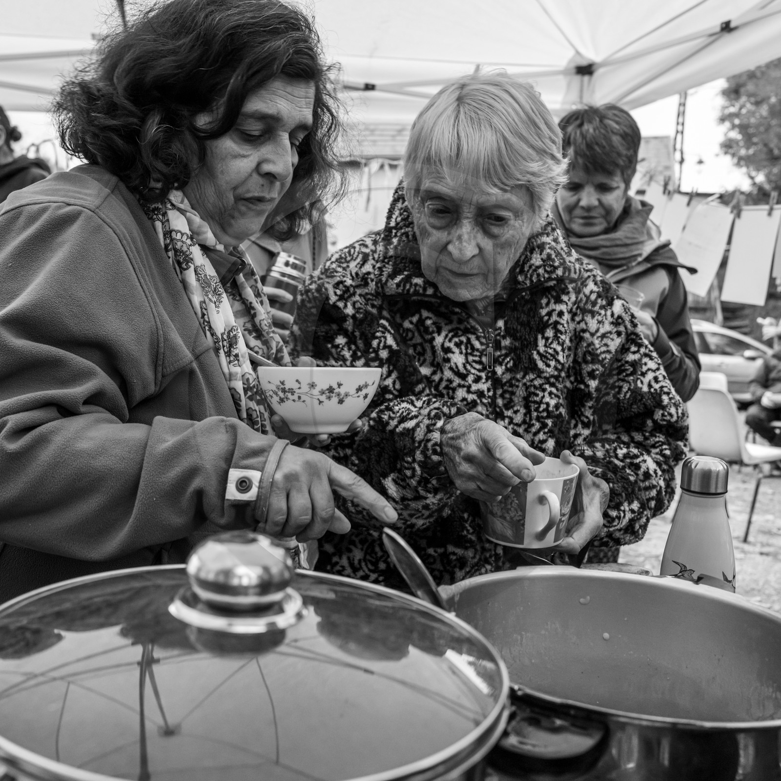 Des soupes, des desserts et un marché des créateurs