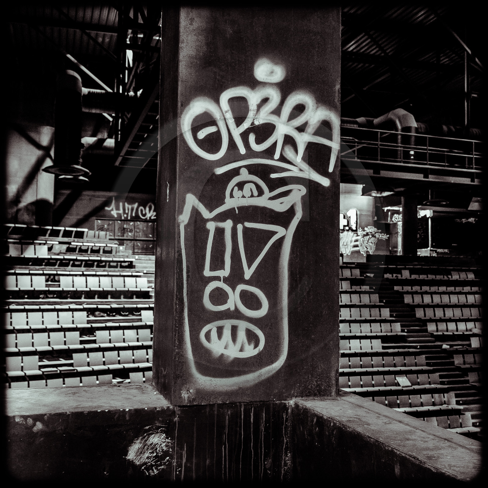 Le Stadium - Vitrolles (13)