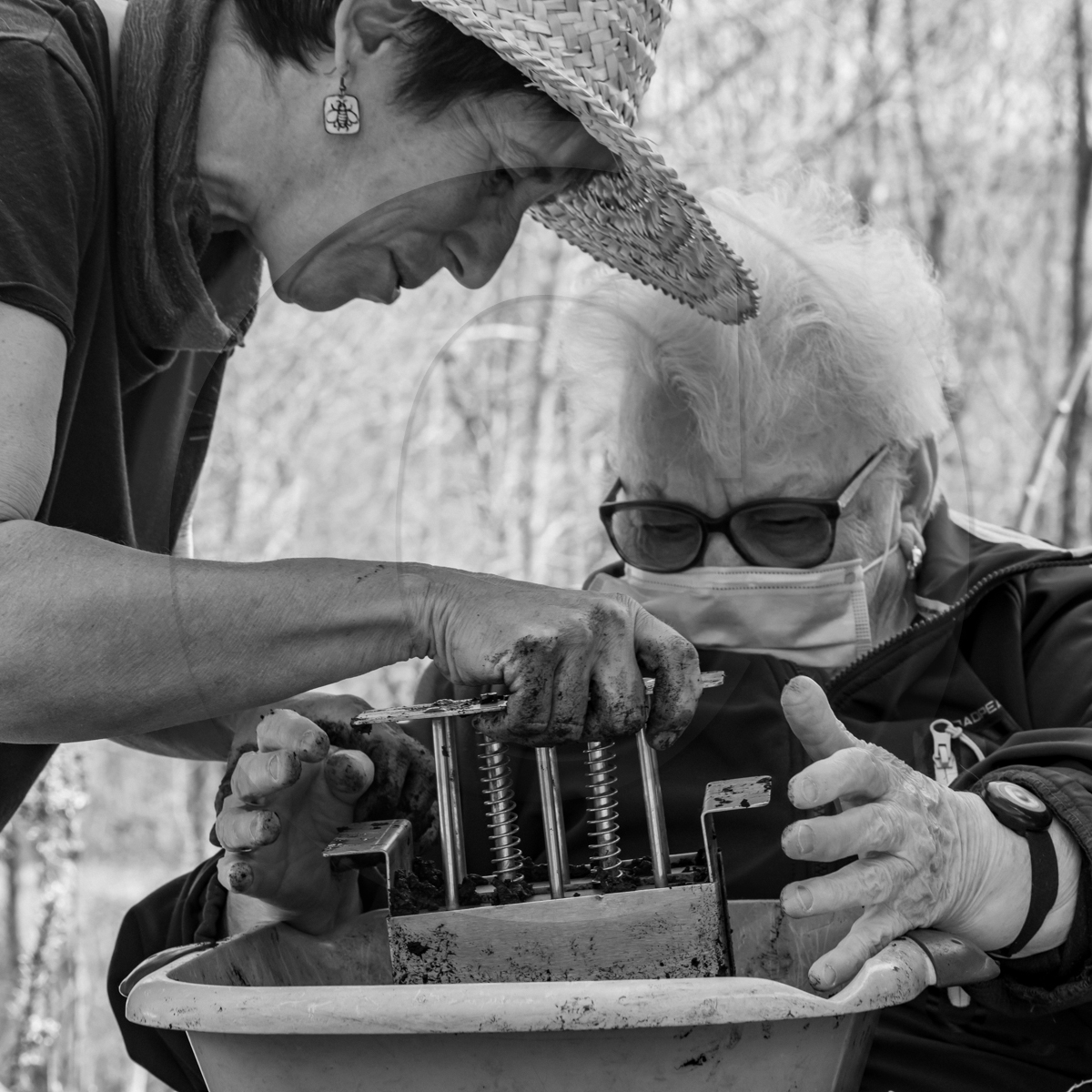 13 avril 2022 : épouvantails et petites graines